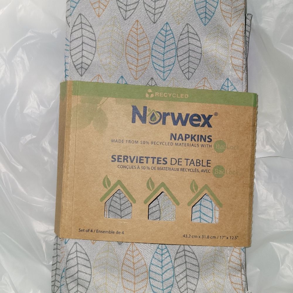 Norwex Gray leaf pattern napkins Pk/4
